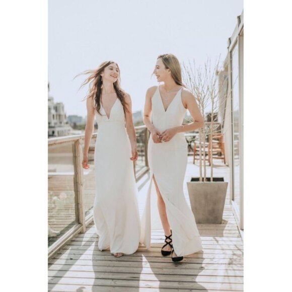 NEW Dress the Population Iris Crepe Plunge Side Slit White Maxi Gown - Picture 6 of 13